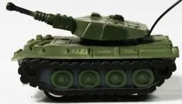 Mini tenk na daljinsko upravljanje