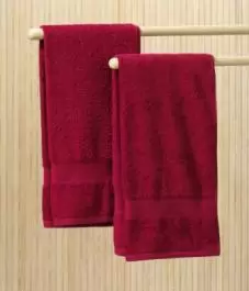 Peškir MAIN 40x60 tamno crvena Kronborg