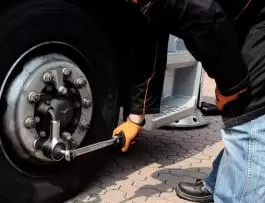 Pojačivač momenta 560/C6 sa priborom u koferu BETA