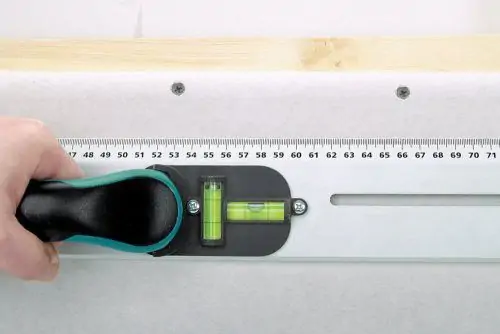 Vođica za rezanje gipsanih ploča od aluminijuma, sa dvokomponentnim držačem i uglomerom WOLFCRAFT