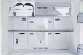 Frižider sa zamrzivačem gore NF 465 IX VOX