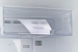 Frižider sa zamrzivačem gore NF 465 IX VOX