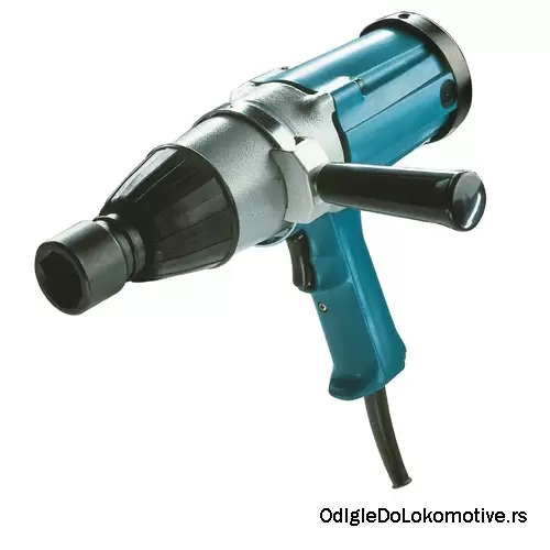 Udarni odvijač 850W 6906 MAKITA - proizvod na akciji