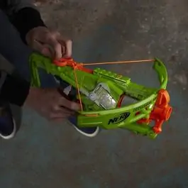 Igračka samostrel Nerf zombiestrike outbreaker bow