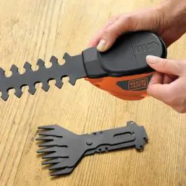 Black+Decker akumulatorske makaze za travu i ogradu GSBD700