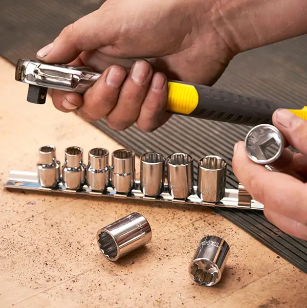 Stanley set nasadnih ključeva sa račnom 3/8" 8-17mm STMT82670-0