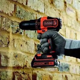 Black & Decker aku bušilica odvijač BDCHD18BOA sa setom pribora