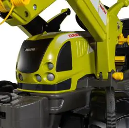 Traktor Claas Arion 640 na pedale sa utovarivačem