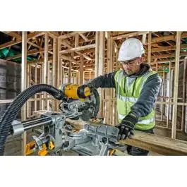 DeWalt DWS727 Potezna testera za drvo, 1675 W