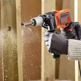 Black & Decker udarna bušilica BEH850SA32