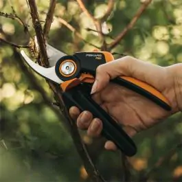 Fiskars voćarske makaze 24cm P921