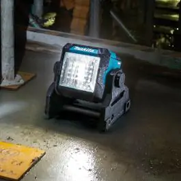 Makita DEAML003G Akumulatorska LED lampa-reflektor 40V