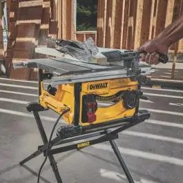 DeWalt DWE7485 stona testera- stoni cirkular 1850W 210mm