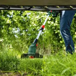 Bosch UniversalGrassCut 18V-26-500 Akumulatorski trimer za travu