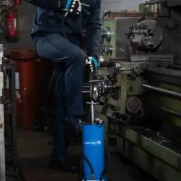 Hogert HT8G912 nožna mazalica 6L 250 bara