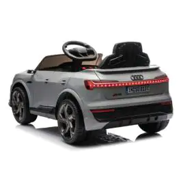 Auto za decu Audi SQ8 Sivi Premium Oprema