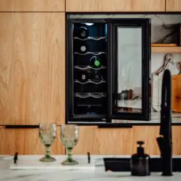 ADLER AD8083 FRIŽIDER ZA VINO 12 FLAŠE 33L