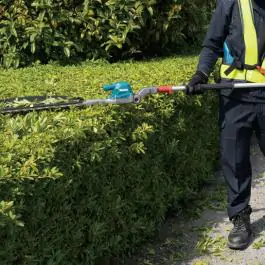 Makita akumulator za živu ogradu UN001GZ MA