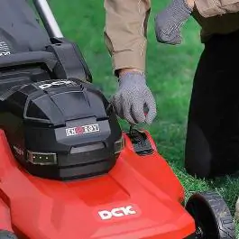 Samohodna akumulatorska kosačica DCK KDLM58212HM 56V