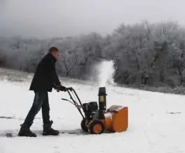 Benzinski čistač snega - snežna freza VST65 Villager