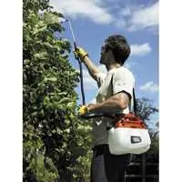 Akumulatorski raspršivač za đubrivo i pesticide Black & Decker GSC500