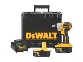 Odvijač udarni 18V/2.6Ah  DEWALT DC820KB