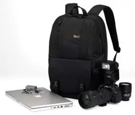 Ranac Fastpack 250 crni  LOWEPRO