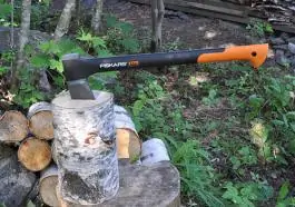 Sekira za cepanje X17 Fiskars