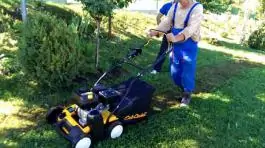 Motorni prozračivač travnjaka V40 B CubCadet