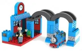 Thomas vozić sa kockama na sklapanje Mega Bloks