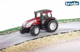 Traktor Valtra T 191 BRUDER